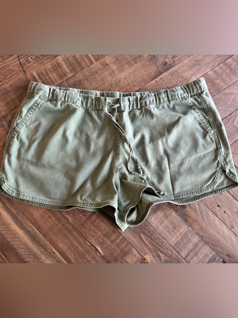 Women's J. Crew Green Linen Blend Shorts